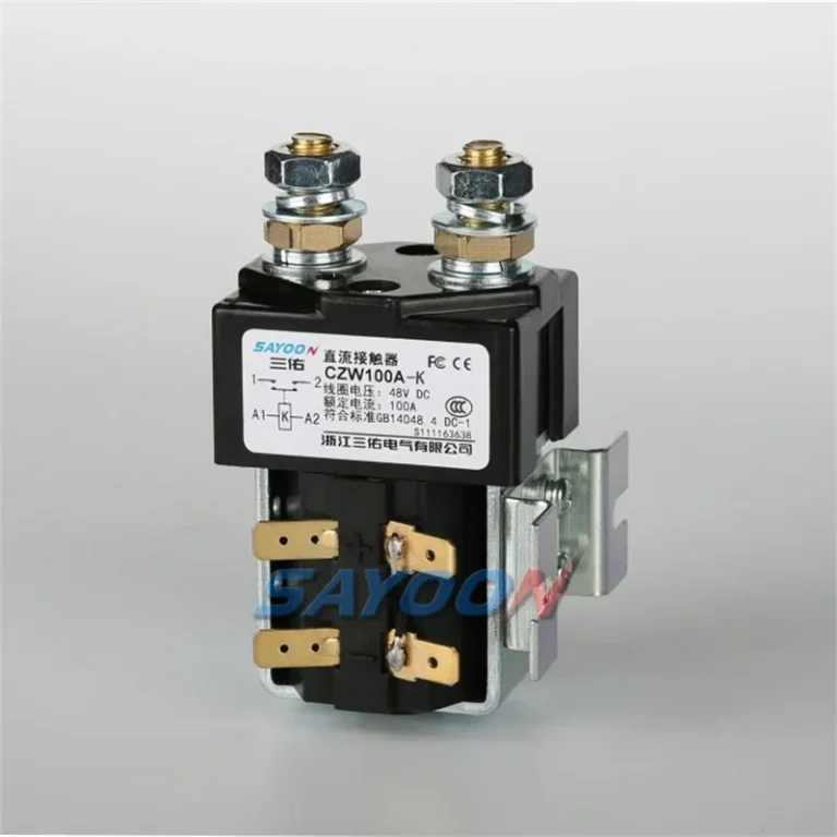 NO and NC motor control contactor configuration